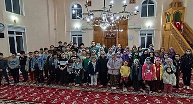 Çocuklar bu projeyle teravihe koşuyor