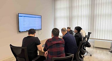 Çorum'da 15 halı sahanın ihalesi yapıldı