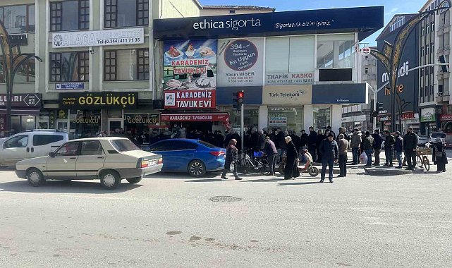 Çorum'da balıkçı baba ve oğlu 100 kasa ücretsiz balık dağıttı