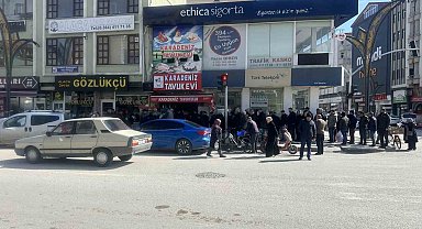 Çorum'da balıkçı baba ve oğlu 100 kasa ücretsiz balık dağıttı