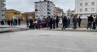 Çorum'da minibüs ile otomobil çarpıştı: 5 yaralı