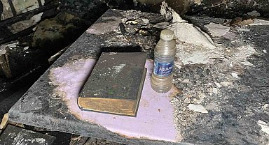 Çorum'da yanan gecekonduda Kur'an-ı Kerim meali zarar görmedi