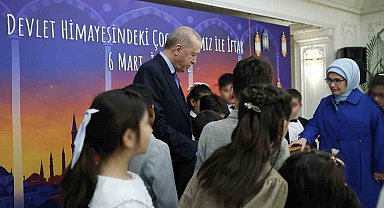 Cumhurbaşkanı Erdoğan, devlet himayesindeki çocuklarla gönül sofrasında buluştu