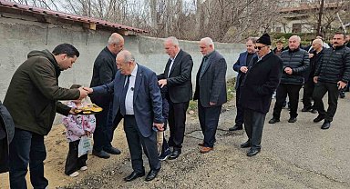 Darende'de yarım asırlık bayramlaşma geleneği