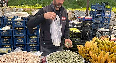Datça Bademi, Yatağan'daki pazar tezgahlarında yerini aldı