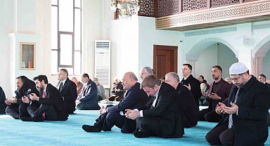 Depremde vefat edenler Mevlid programıyla anıldı