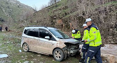 Derecik'te trafik kazası: 1 yaralı