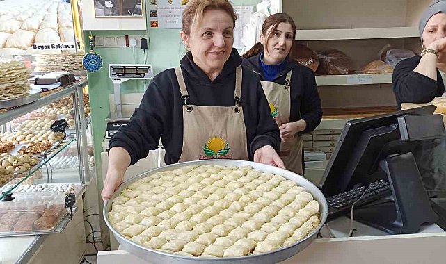 Devrek'in tescilli beyaz baklavası bayram sofralarına hazırlanıyor