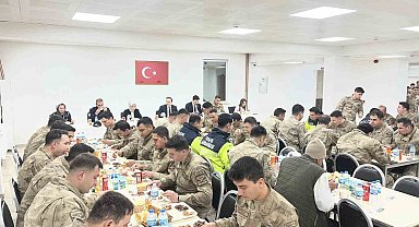 Digor Kaymakamı Ahmed Tayyib Kahraman, jandarma personeliyle iftarda buluştu