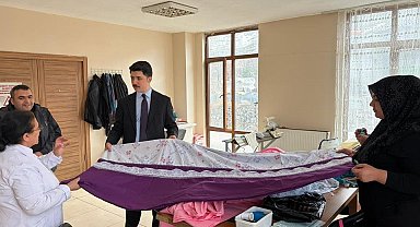 Digor Kaymakamı Ahmed Tayyib Kahraman'dan Halk Eğitimi Merkezi'ne ziyaret