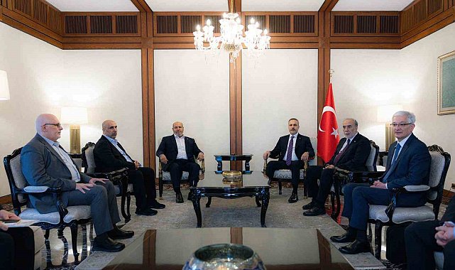 Dışişleri Bakanı Hakan Fidan, Hamas Siyasi Büro Üyesi Halil Hayye başkanlığındaki Hamas heyeti ile Ankara'da görüştü.