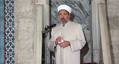 Diyanet İşleri Başkanı Arpaguş, Süleymaniye Camii'nde hutbe okudu