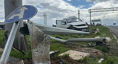 Diyarbakır'da okul servisi kaza yaptı: 13'ü öğrenci 15 yaralı