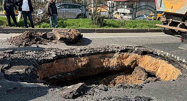 Diyarbakır'da yol çöktü, facianın eşiğinden dönüldü