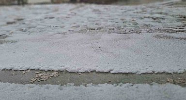 Diyarbakır'ı dolu vurdu, etraf bir anda beyaza büründü