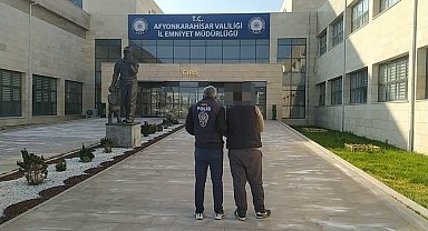 Dolandırıcılık suçundan aranan şahsı polis yakaladı