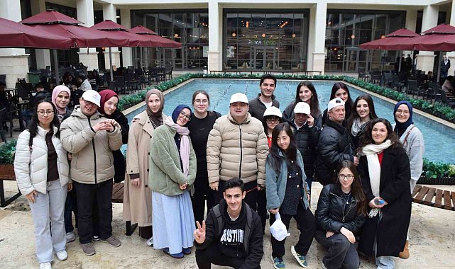 Down sendromu olan gençler ergoterapi öğrencileriyle kampüs deneyimi yaşadı