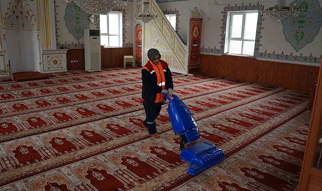 Düzce Belediyesi'nden bayram mesaisi