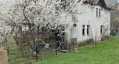 Düzce'de sahur vakti çıkan ev yangınında yaşlı kadın hayatını kaybetti
