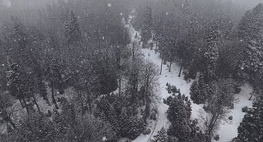 Düzce'nin yüksek kesimlerinde kar kalınlığı 1 metreyi buldu