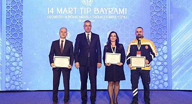 Düzceli sağlık çalışanlarına Bakandan teşekkür belgesi