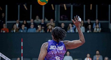 Eczacıbaşı Dynavit, Rzeszow'u mağlup etti