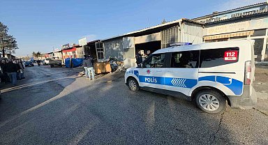 Edirne Sanayi Sitesi'ndeki korkutan yangındaki hasarın boyutu gün ağarınca ortaya çıktı