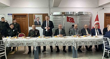 Edremit protokolü bayramlaşmada buluştu