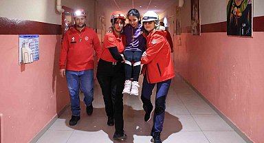 Efeler Belediyesi'nden miniklere afet eğitimi