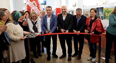 Efeler'de el emeği göz nuru eserler görücüye çıktı