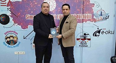 Eğitimci-Yazar Turan Akbulut'un yeni kitabı okurlarıyla buluştu