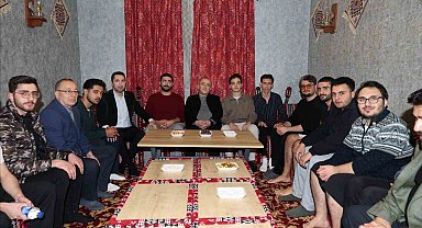 Elazığ Valisi Hatipoğlu, iftarda gençlerle buluştu