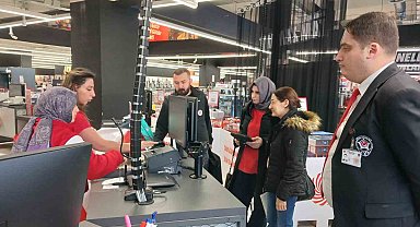 Elazığ'da market ve işletmelere poşet denetimi