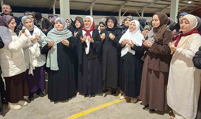 Emet ve Hisarcık'tan 29 umreci dualarla kutsal topraklara uğurlandı