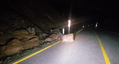 Emet'te toprak kayması