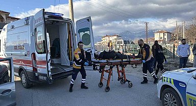 Erbaa'da motosiklet ile otomobil çarpıştı: 2 yaralı