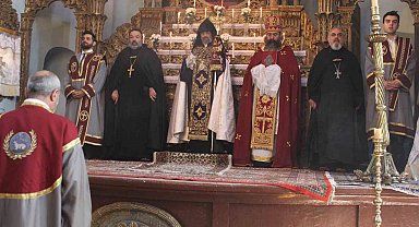 Ermenilerin Miçing ayininde İran'a dua