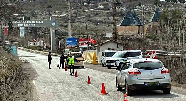 Erzincan'da bayram trafiğinde güvenlik uygulaması