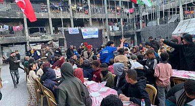 Esenler'den Gazze'ye 10 bin kişilik iftar sofrası