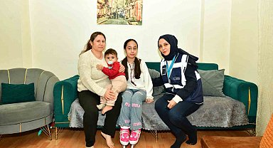 Esenyurt Belediye Başkan Vekili Can Aksoy, 11 yaşındaki Nazlı'ya paten sürprizi