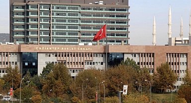 Eski eşini başka adamla gördüğü için öldürmek isteyen sanığa 15 yıl 10 ay hapis