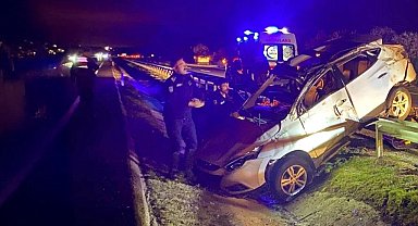Eskişehir Yolu üzerinde meydana gelen trafik kazasında aynı aileden iki kişi yaşamını yitirirken, üç kişi yaralandı