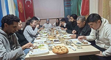 Eskişehir'deki üniversitelerde okuyan Türk Dünyası öğrencileri iftar programında buluştu