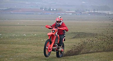 Eskişehirli motosikletçilerin pist talebi