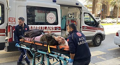 Evde düşerek yaralanan yaşlı kadının imdadına ekipler yetişti