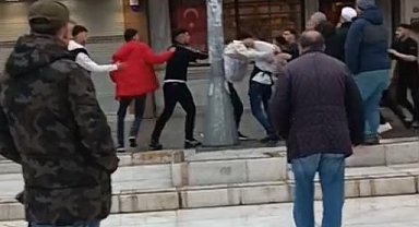 Eyüpsultan'da yumruklu ve sopalı kavga