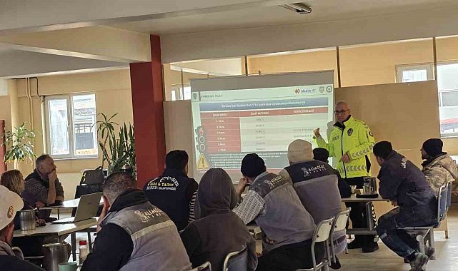 Fabrika çalışanlarına güvenlik trafik eğitimi