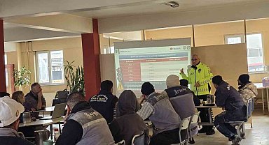 Fabrika çalışanlarına güvenlik trafik eğitimi