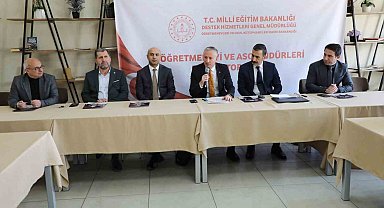 Farklı illerden gelen öğretmenevi müdürleri Ağrı'da bir araya geldi