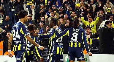 Fenerbahçe, geriye düştüğü maçlarda 18 puan topladı